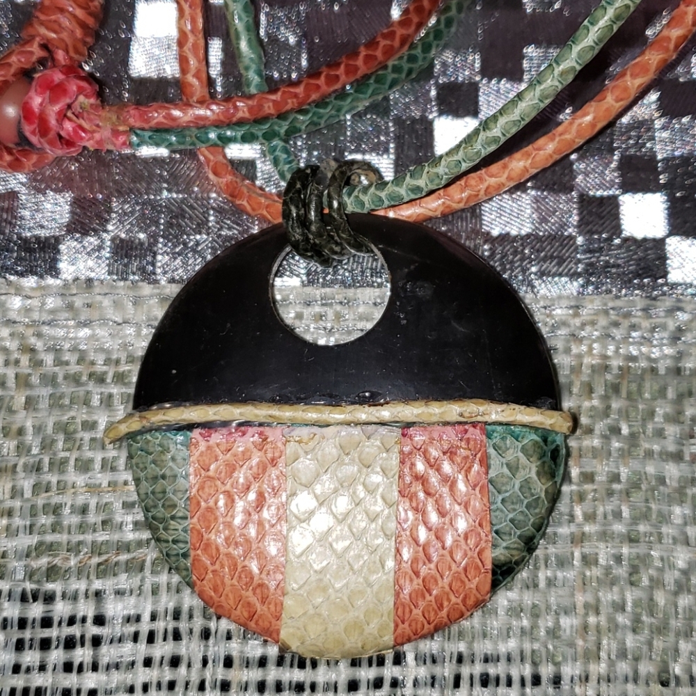 Vintage python necklace - Picture 2 of 2